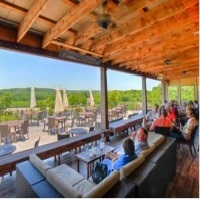 chandler-hill-vineyards-wineries-in-mo